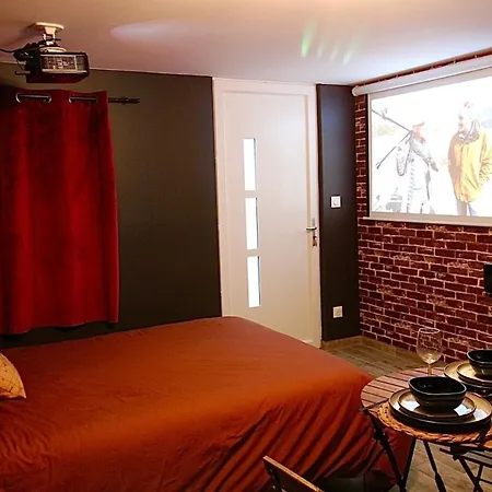 아파트 Privatize 3 Lofts 300 M2 & Games Bar By Loft Urban 생테티엔